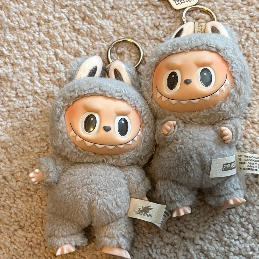 Labubu The Monster Plush 2 of them - Picture 3 of 11